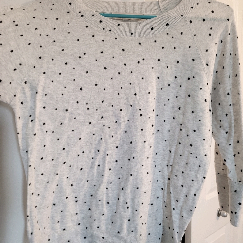 Grey star sweater